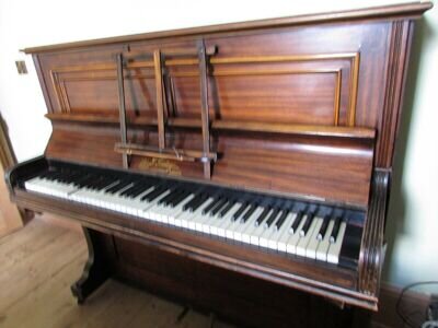 upright piano