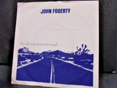 JOHN FOGERTY " THE OLD MAN DOWN THE ROAD " 7" EX+ COND.IN Or.PIC SL.