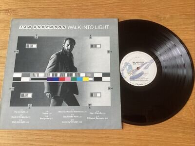 Ian Anderson – Walk Into Light Vinyl LP CDL1443 w/inner 1983 Fly By Night Tull