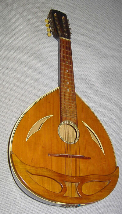 VINTAGE/ Hopf?: Mandolin (1910/20) - F-Holes + Sound Hole - Unusual. & Rare!