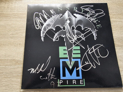 QUEENSRYCHE EMPIRE - FULLY AUTOGRAPHED BY ALL BAND MEMBERS DOUBLE VINYL - RARE