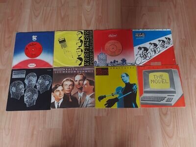 8 x kraftwerk vinyl singles neon lights / robots / musique non stop