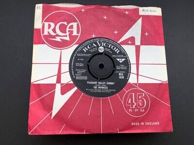 The Monkees - Pleasant Valley Sunday / Words - RCA 1620 - 7" Single 45 VG+