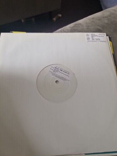 (126) Robbie Williams ‎– Never Touch That Switch 12" VGC+