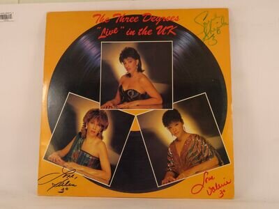 THE THREE DEGREES LIVE IN THE UK (433) LP