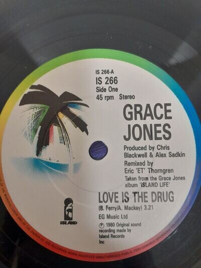 Grace Jones - Love is the drug/Living my life on Island label. Original record.