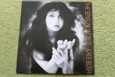 KATE BUSH – THE SENSUAL WORLD 7″ – Nr MINT UK 1989 PIC SLEEVE