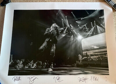 Def Leppard Manchester UK 2018 Tour Signed by All 5 Members 30x40 Poster # 9/10