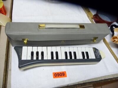 0909. used Hohner Melodica Piano 26 Music Blainu Instrument