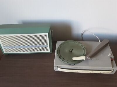 STELLA ( PHILIPS ) RECORD PLAYER 1964 - battery only - Model ST 567