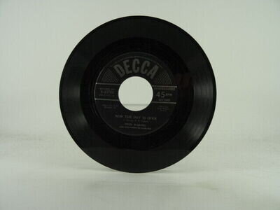 FRED WARING AND HIS PENNSYLVANIANS NOW THE DAY IS OVER (56) 2 Track 7" Single Pl