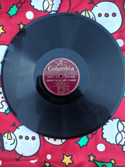 78RPM RECORD ....GENE AUTRY .. RUDOLPH THE RED NOSED REINDEER.