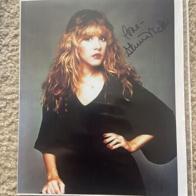 Fleetwood Mac Stevie Nicks signed Color 8x10 Photo + COA Autographed