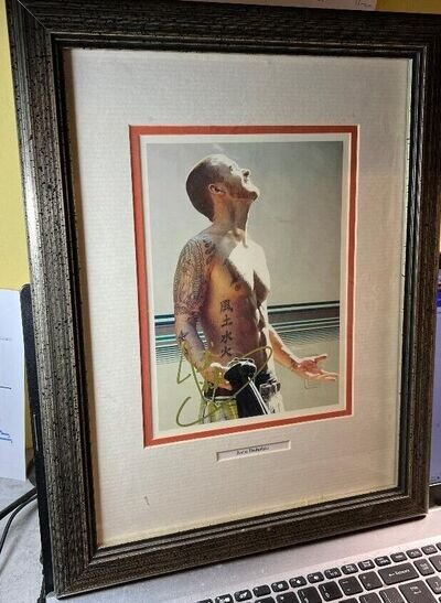 JUSTIN TIMBERLAKE Hand-Signed Framed & Mounted Photograph (45x34.5cm) EX - RARE