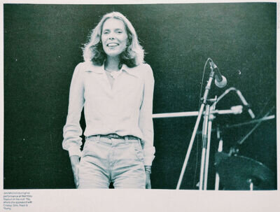 JONI MITCHELL - Black & White Mini-Poster / Picture - Wembley Stadium 1974 RARE