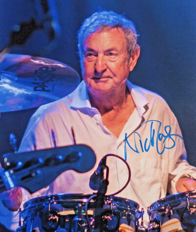 NICK MASON PINK FLOYD, AUTOGRAPHED 10 X 8 PHOTOGRAPH.