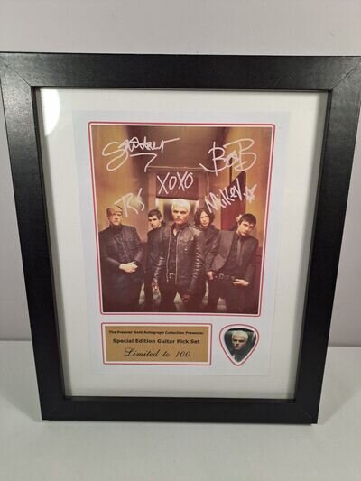 Xoxo Signed Picture Limited Edition Guitar Pick Of 100 Autograph Special Edition