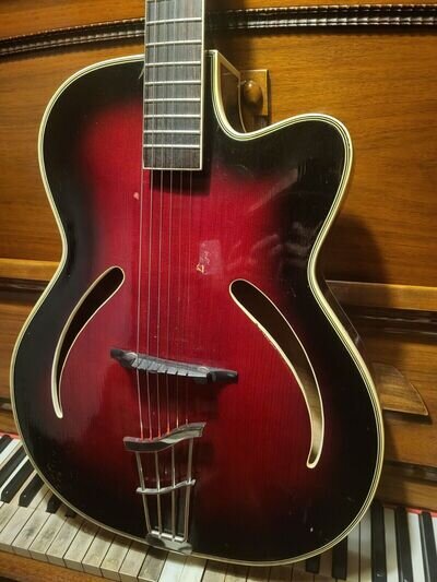 Klira Archtop Jazz Blues Percussion Guitar Guitar Penguin 1960's