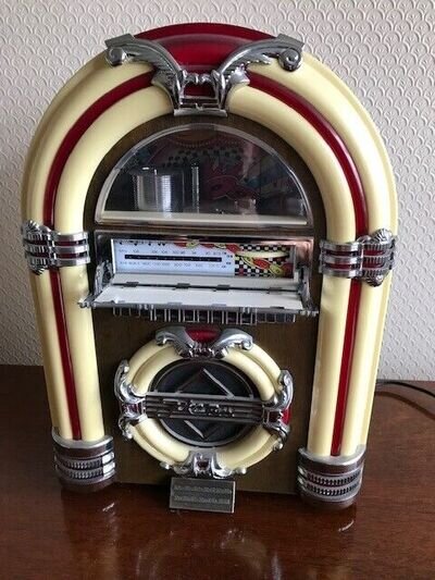 Vintage Jukebox (cassette & radio) SPIRIT of ST LOUIS COLLECTORS EDITION