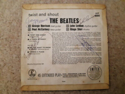 The Beatles Fully Signed Autographed Vinyl EP Sleeve. Read Description.