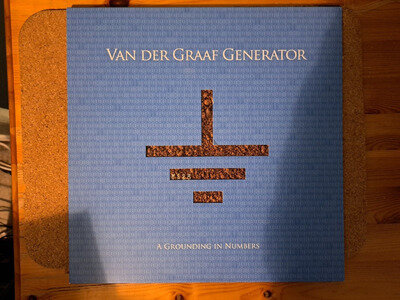 VAN DER GRAAF GENERATOR A GROUNDING IN NUMBERS LP 0877 of 2000