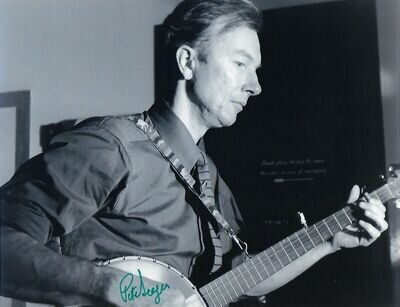 Pete Seeger Famous Social Activist Folk Singer Signed Auto Autographed Photo