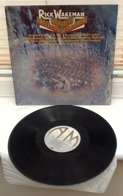 RICK WAKEMAN JOURNEY TO THE CENTRE OF THE EARTH : LP Record & Book - Mint Vinyl