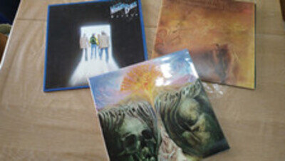 3 X MOODY BLUES VINYL LP's.