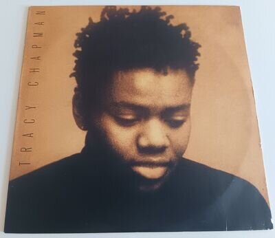 TRACY CHAPMAN - TRACY CHAPMAN VINYL LP. PLAYS VERY GOOD PLUS. USA ISSUE.