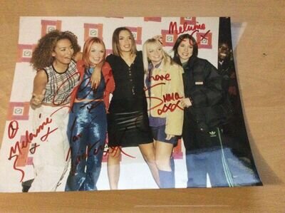 SPICE GIRLS - 1997 COLOUR PHOTOGRAPH SIGNED/ AUTOGRAPHED BY 5 MEL C, EMMA BUNTON