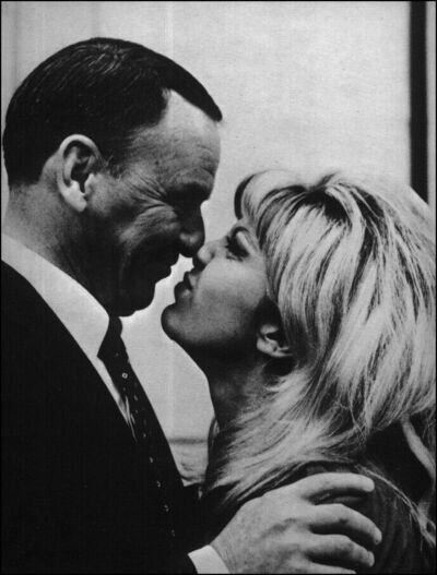 FRANK SINATRA & NANCY SINATRA POSTER PAGE . 29PW69