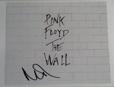 NICK MASON PINK FLOYD, AUTOGRAPHED 10 X 8 PHOTOGRAPH.