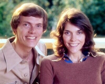 Singers THE CARPENTERS Glossy 8x10 Photo Music Print Karen and Richard Poster