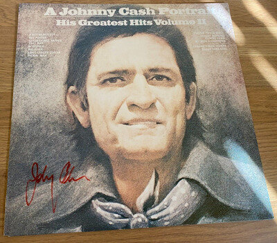 A Johnny Cash Portrait- Greatest Hits Volume 2 **SIGNED** 1970 Pressing 32766