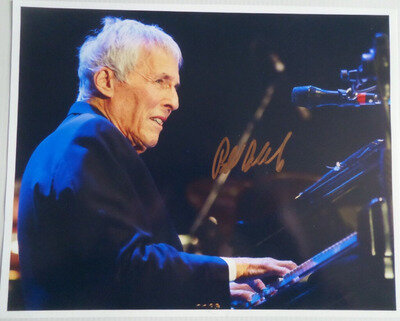 BERT BACHARACH AUTOGRAPHED 10 X 8 PHOTOGRAPH.