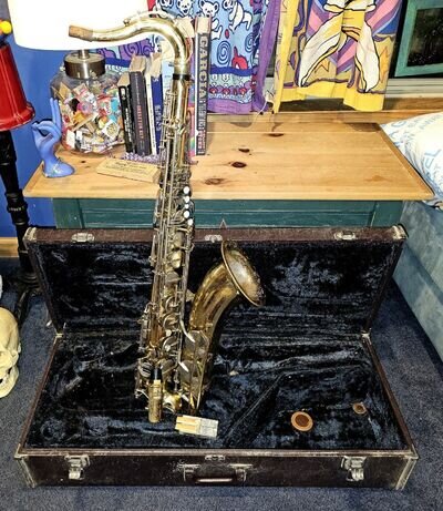 Vintage Yamaha YTS-21 Tenor Saxophone, With Case/Accesories (Circa. 1970's)