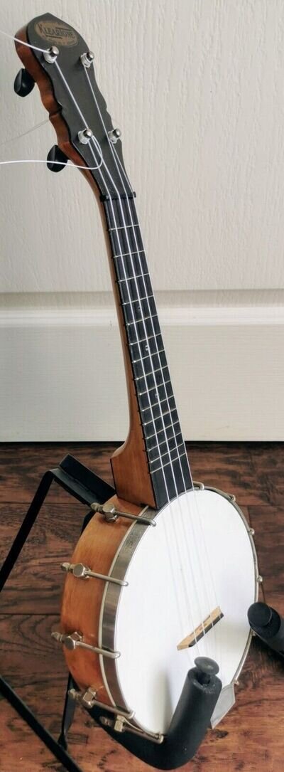 Banjo Ukulele 1920s Vintage. Restored And set up ready to play