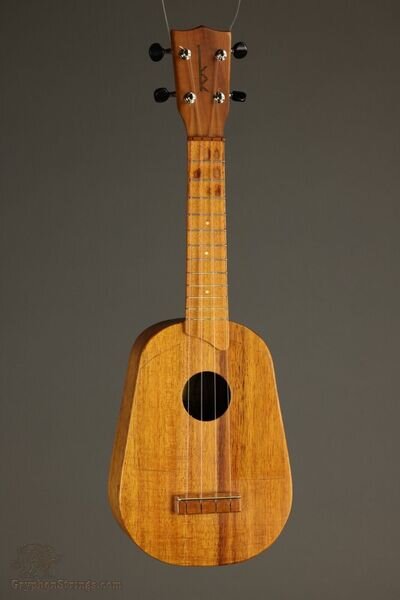 Circa 1965 Kamaka Pineapple Soprano Ukulele