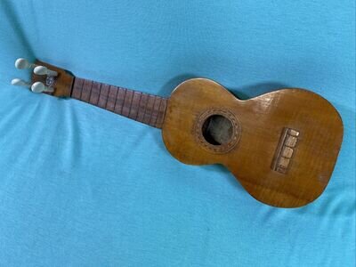 Early Leonardo Nunes Ukulele