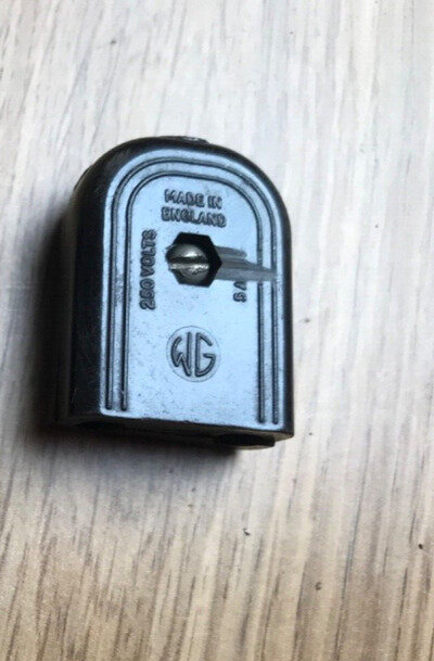 5amp 2pin Mains socket connector WG for radios (Bush etc) or test equipment