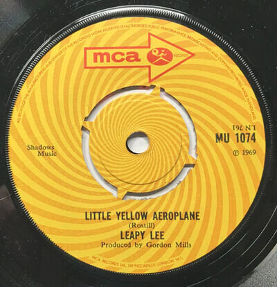 LEAPY LEE - Little Yellow Aeroplane .. 1969 Uk MCA 45rpm Single