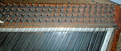 ANTIQUE TABLE HARP-44 STRINGS