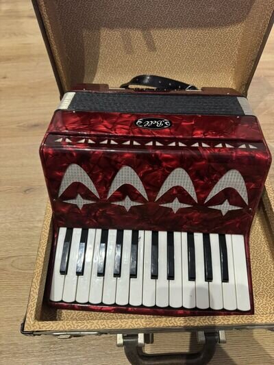 Vintage Bell Accordion & Carry Case (Mint)