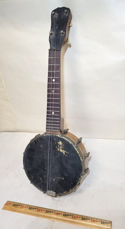 vintage 1920s S.S. Stewart Collegian Model 10 Banjo Ukulele Uke Banjolele