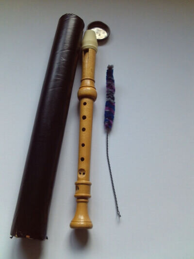 Vintage Schotts C wooden Recorder with cleaning wand, in cardboard container