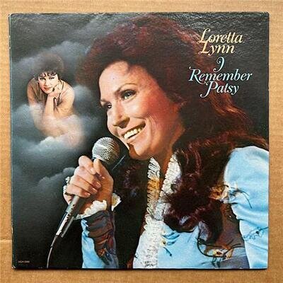 LORETTA LYNN I REMEMBER PATSY LP 1977 - nice copy on g/fold cover USA