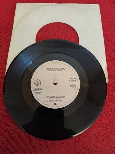 The Doobie Brothers - What A Fool Believes - 7" Vinyl (B22)