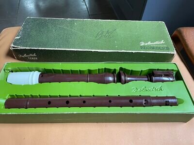 VINTAGE DOLMETSCH TENOR RECORDER