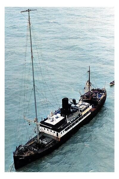 COL0872 - The Original Infamous Pirate Radio Ship - "Radio Caroline" - print 6x4