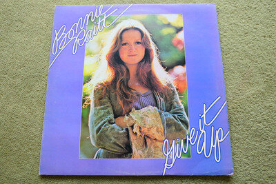 BONNIE RAITT – GIVE IT UP LP – Nr MINT A1/B1 UK 1976